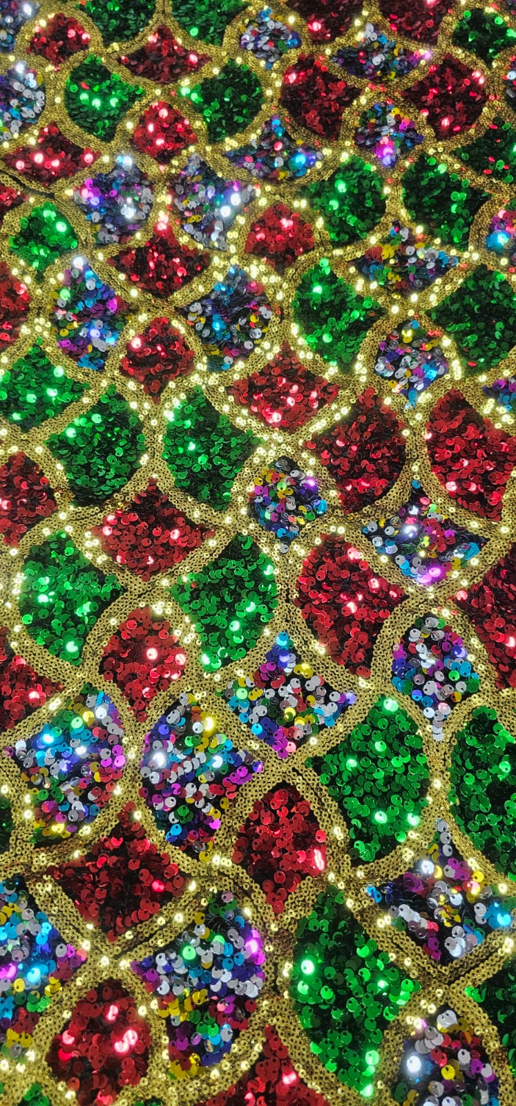 Veludo Bordado com Paetê Mirage COM FALHA - Comprimento 1 m x Largura 1,35 m