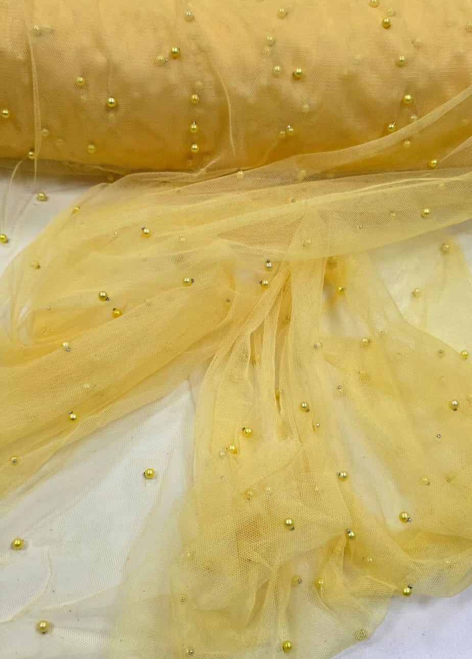 Tule com Pérolas Amarelo Ouro COM FURO - Comprimento 1 m x Largura 1,60 m