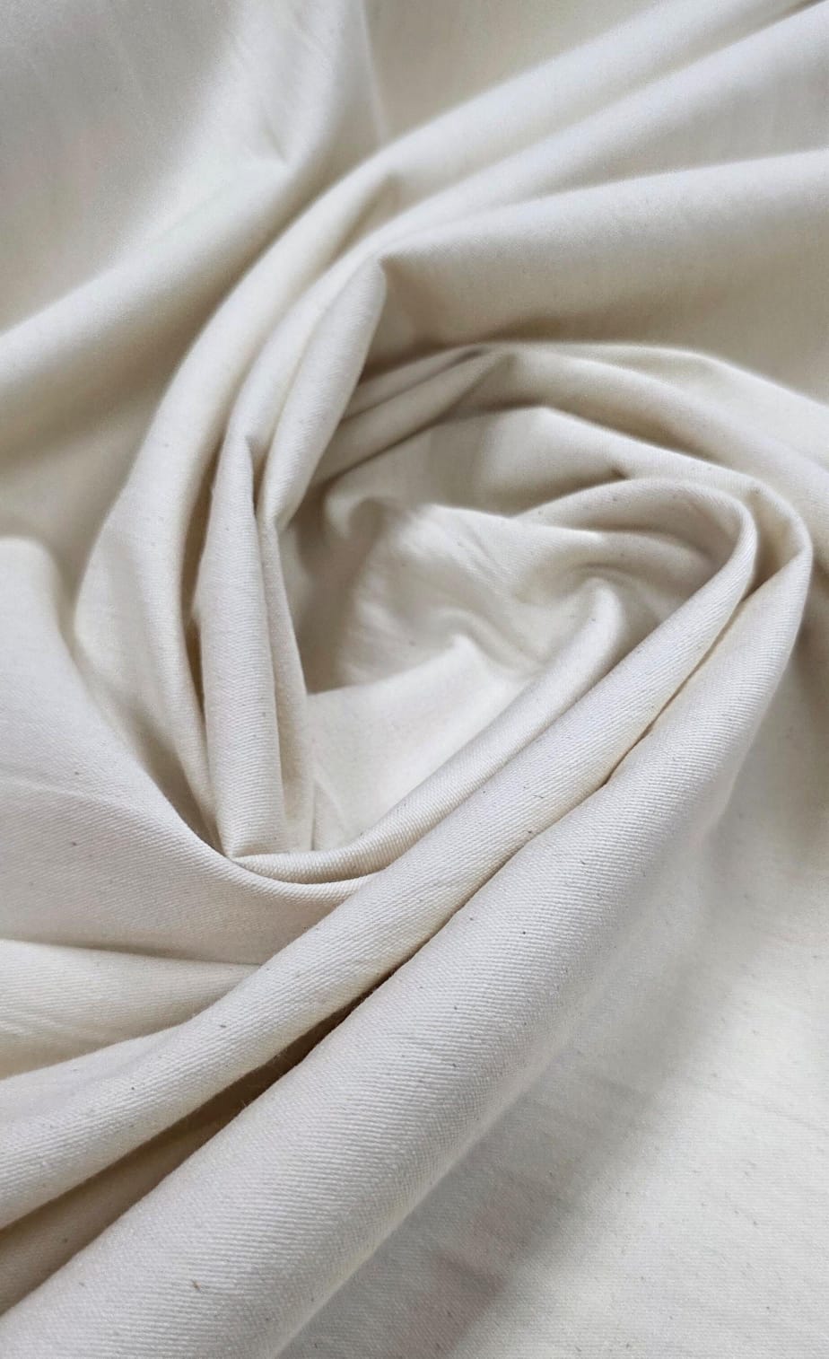 Sarja com Elastano Crú - Comprimento 1,70 m x Largura 1,60 m