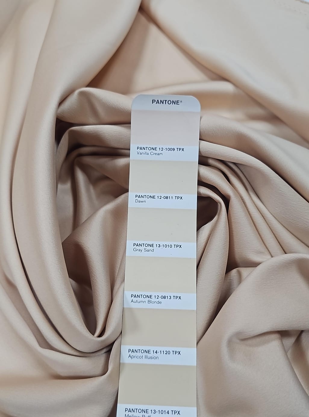 Crepe Amanda Liso Areia - Comprimento 1,50 m x Largura 1,50 m