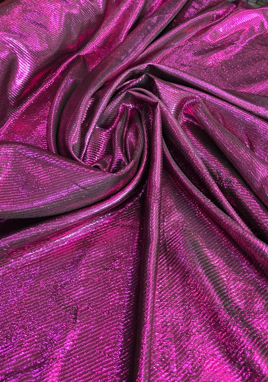 Lurex Brocado Laminado Sarjado Carnaval Pink COM FALHA - Comprimento 1 m x Largura 1,50 m