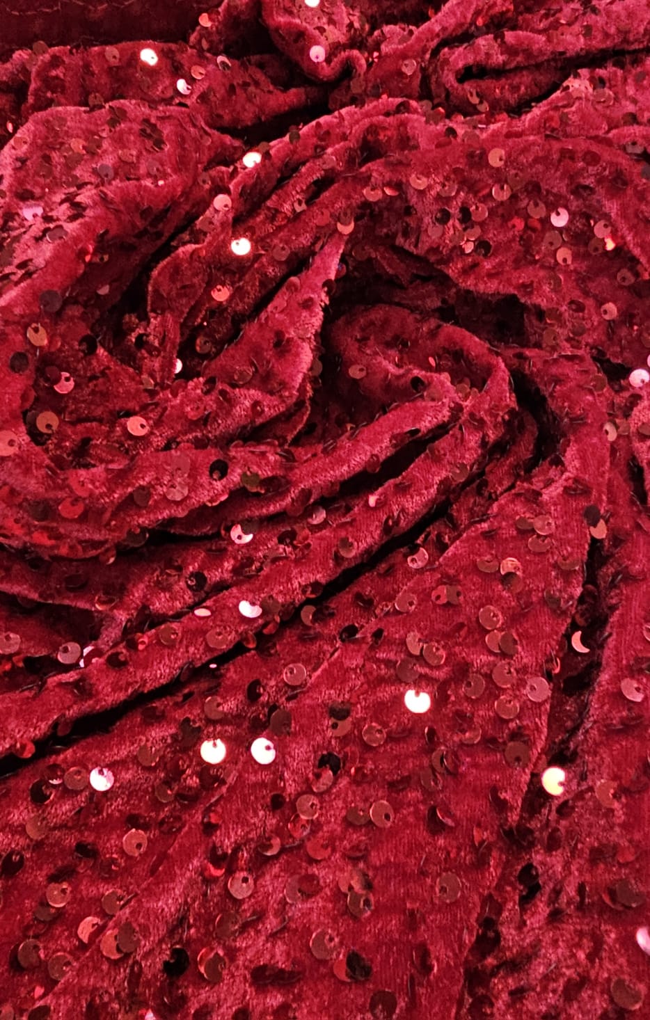 Veludo Cristal Bordado Vermelho Ferrari - Comprimento  1 m x Largura 1,50 m 