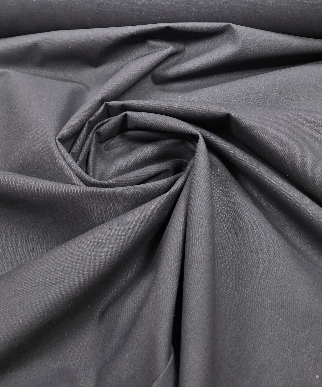 Lona Pesada Estonada Cinza Chumbo - Comprimento 2,60 m x Largura 1,40 m 