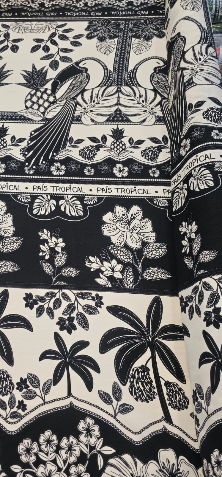  Viscose Estampada Digital  R2543 - Comprimento 3 m x Largura 1,45 m