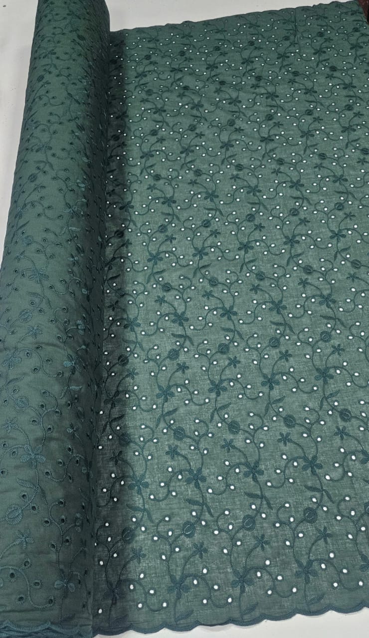 Layse Bordada Verde Folha  Modelo I92   - Comprimento 2 m x Largura 1,35