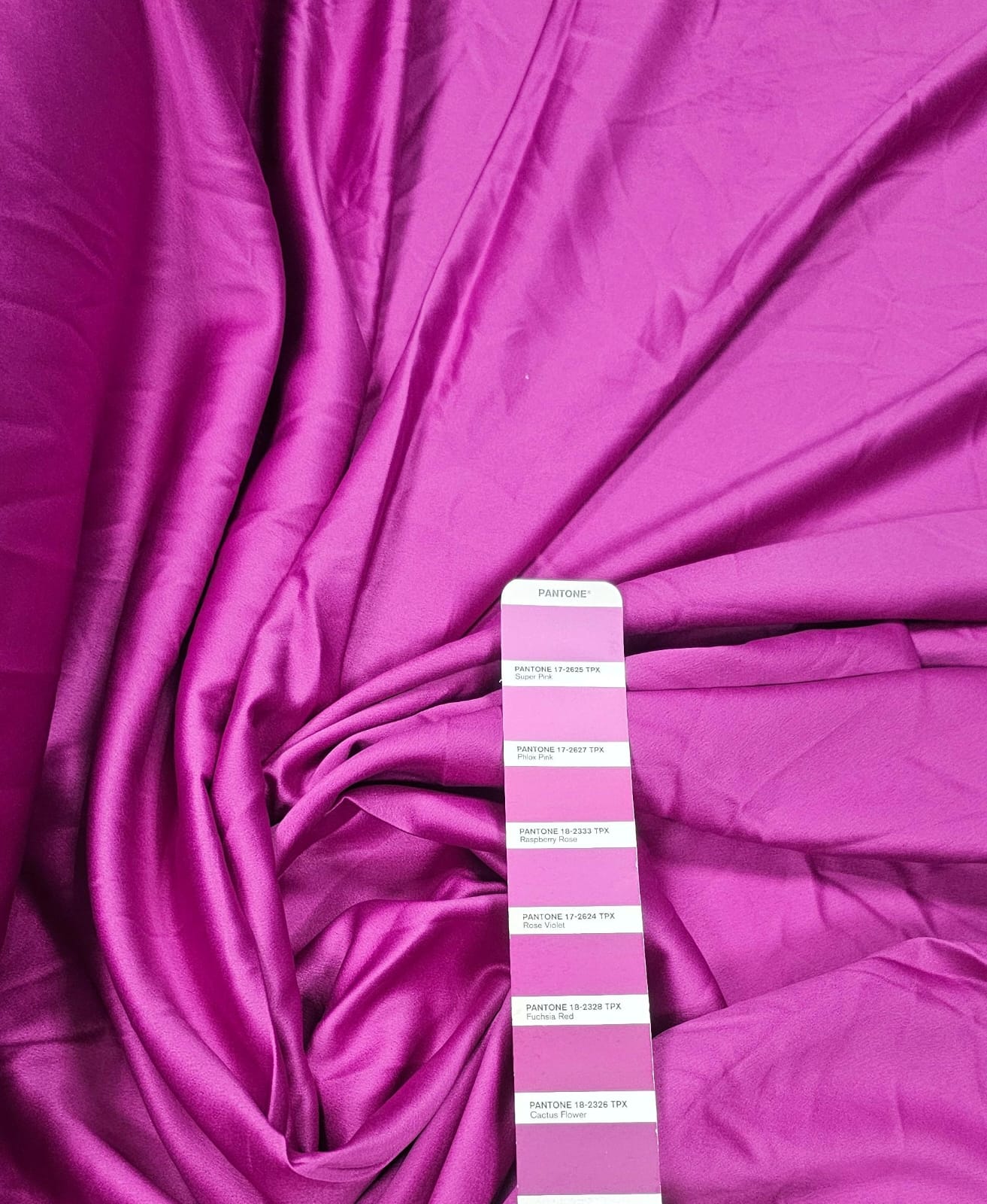 Crepe Amanda Liso Rosa Fucsia - Comprimento 1 m x Largura 1,50 m