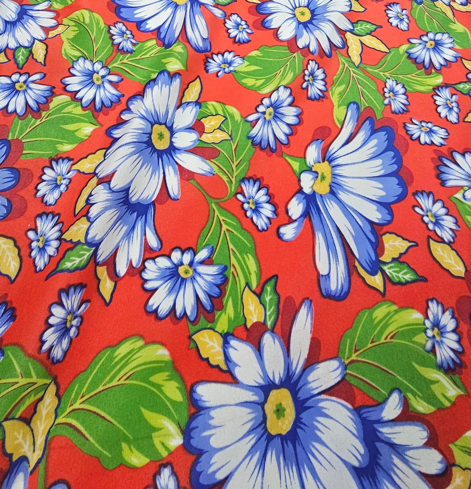 Chitão Estampado Fundo Vermelho com Margaridas  - Comprimento 3,40 m x Largura 1,40 m 