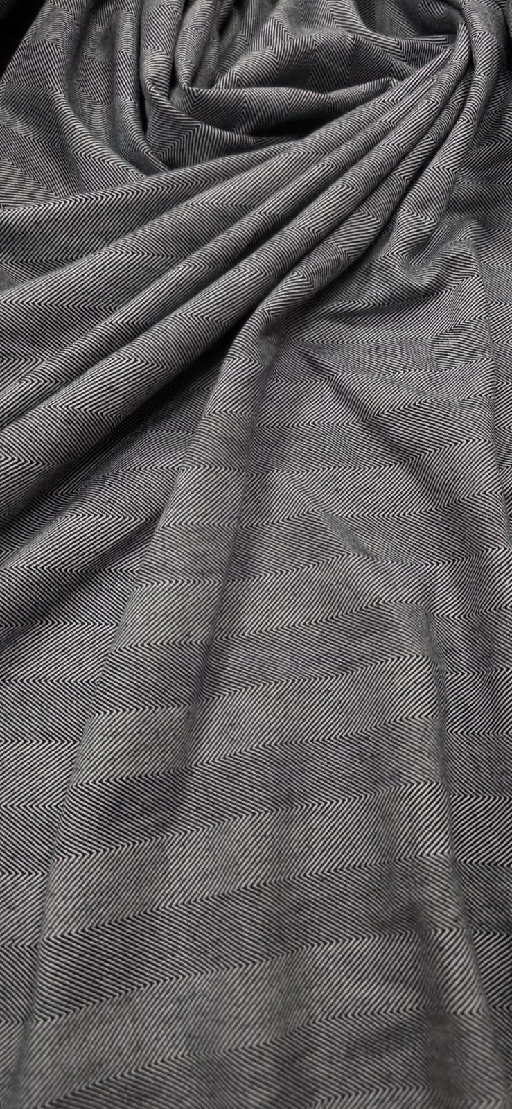Sarja com Elastano Renaux Chevron Espinha de Peixe Preto - Comprimento 2 m x Largura 1,40 m
