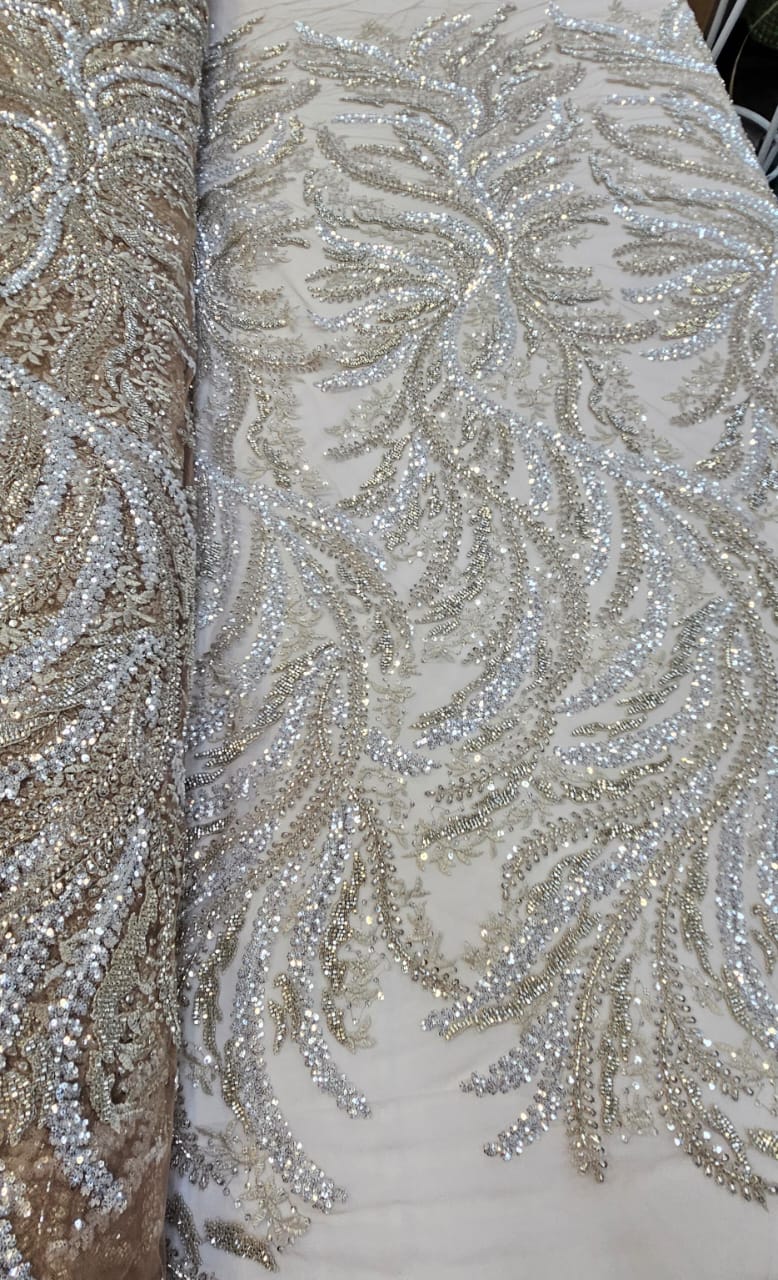 Tule Bordado com Pedrarias Premium Ramos Prata e Dourado Modelo HS1549 - Cópia (1)