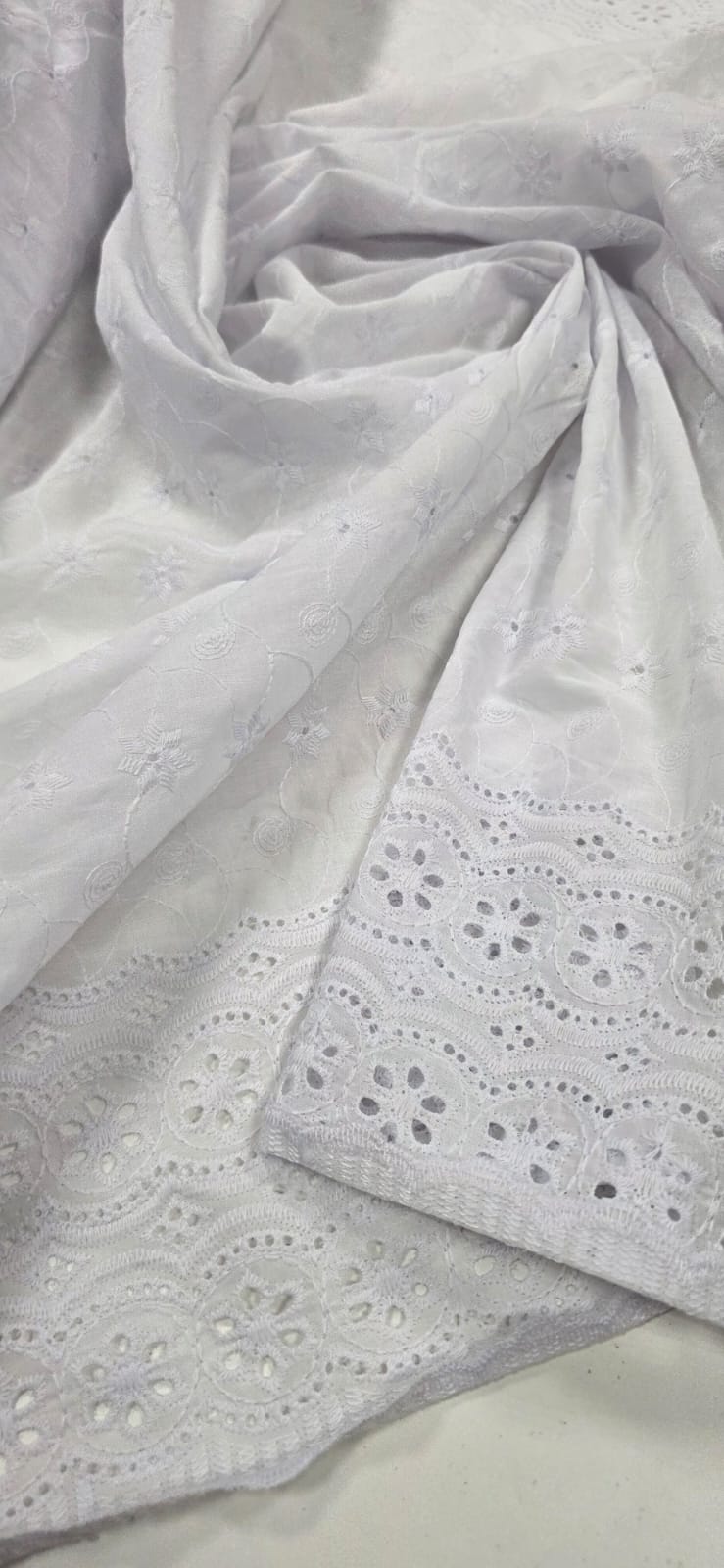 Layse Bordada Surat Branco COM SUJEIRA - Comprimento 2 m x Largura 1,35 m