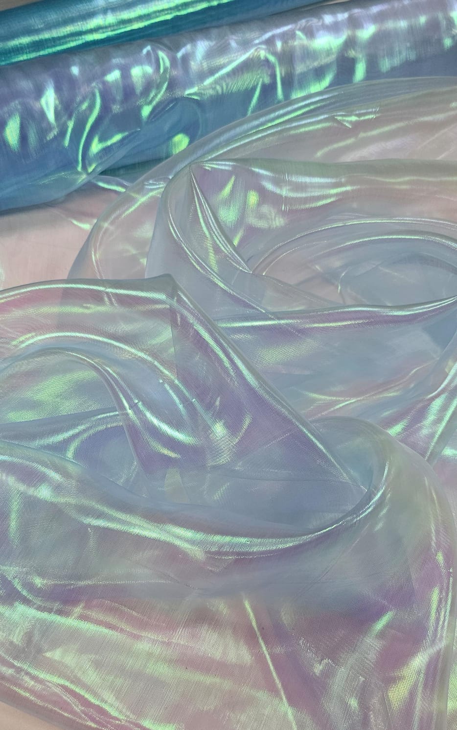Organza Holográfica Azul Claro - Comprimento 0,95 cm x Largura 1,50 m