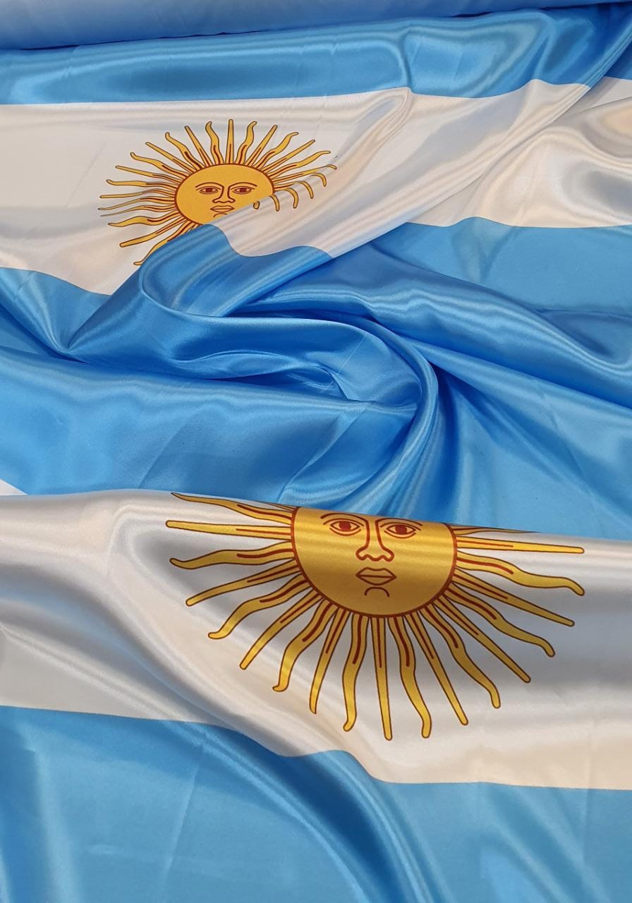 Cetim Bandeira da Argentina COM DEFEITO  -  Largura 1,47m x 0,90m Comprimento