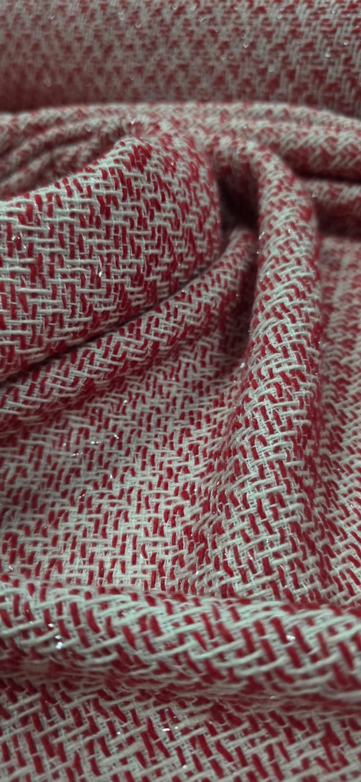 Tweed Pesado Marrocos com Fio Metálico Vermelho - Comprimento 0,50 cm x Largura 1,50 m