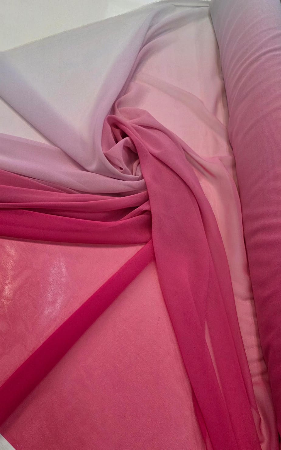 Mousseline Toque de Seda Degradê Pink com Rosa Bebê - Comprimento 0,80 cm x Largura 1,47 m