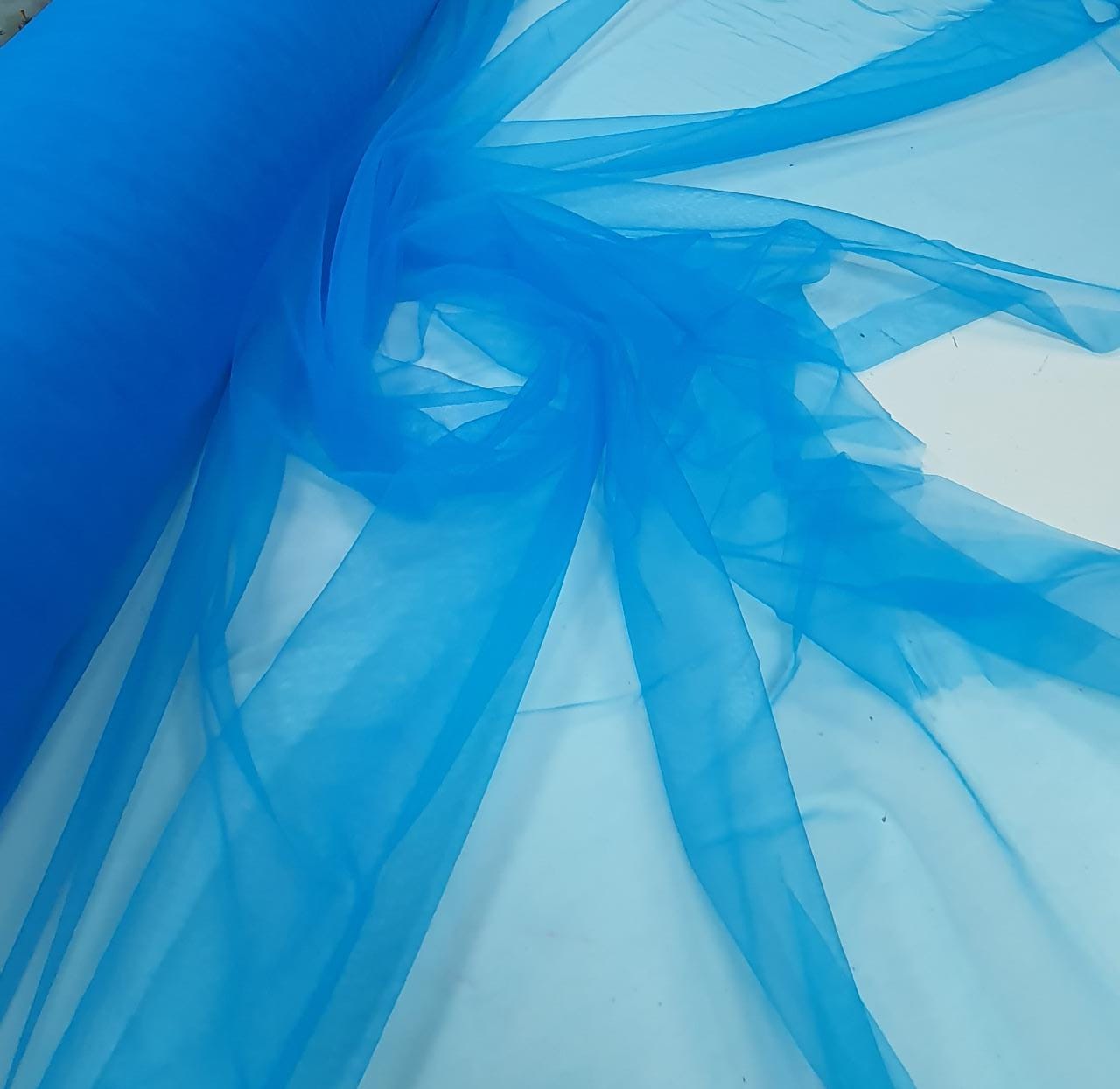 Tule 2º Pele Iluzione Azul Turquesa - Comprimento 5,80 mx Largura 1,40 m