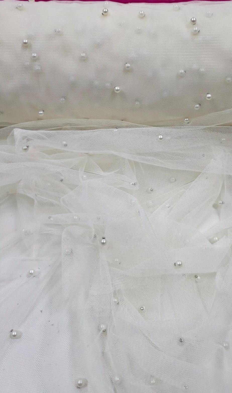 Tule com Pérolas Off White COM SUJEIRA - Comprimento 1 m x Largura 1,60 m
