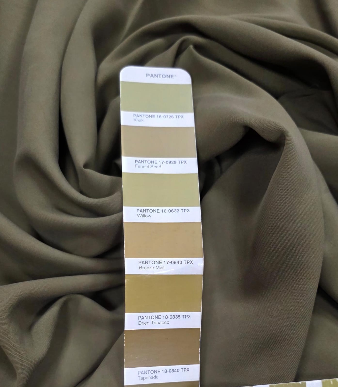Alfaiataria Premium Toque de Cupro Verde Militar