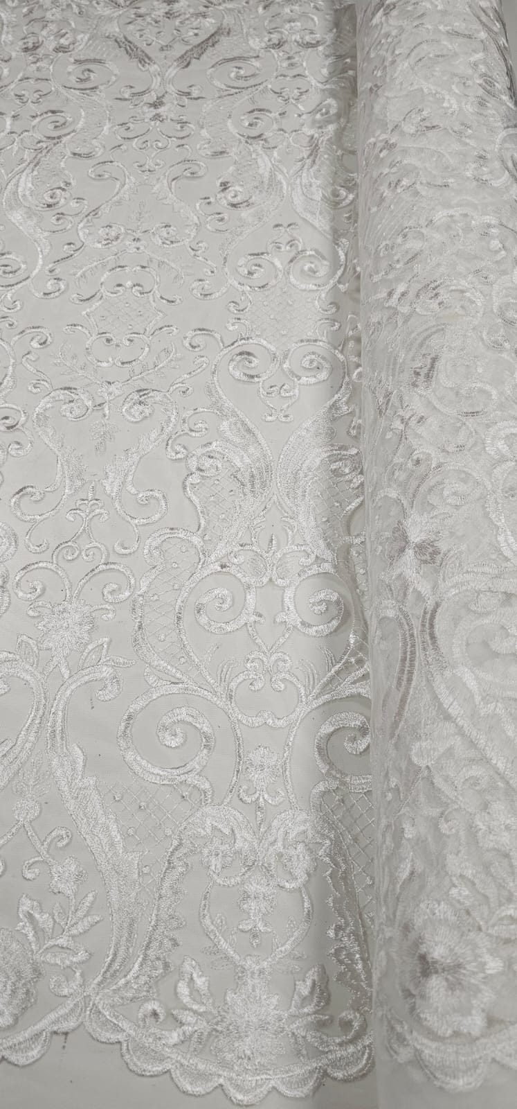 Tule Bordado Arabescos com Bico LS2321 Off White