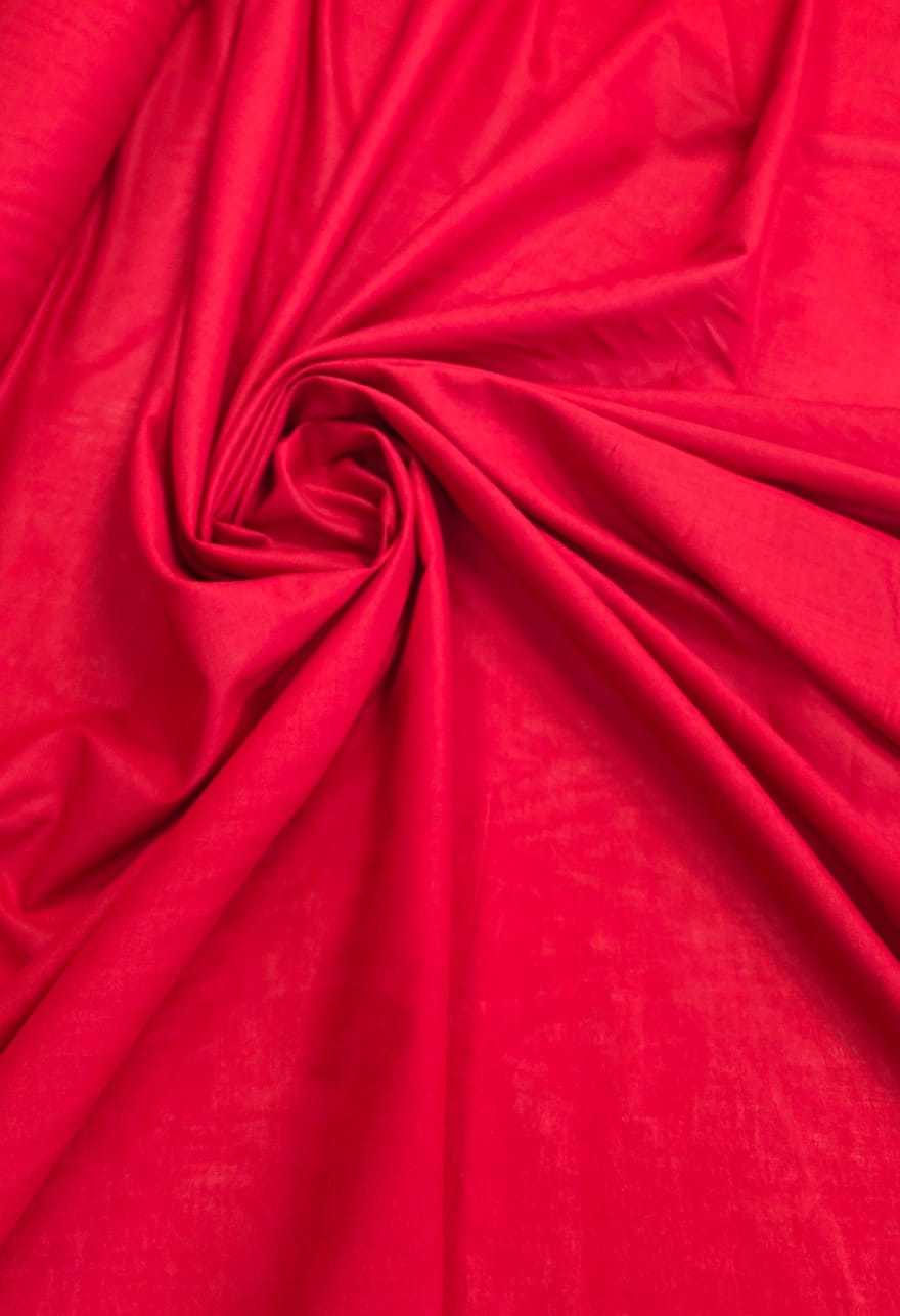 Cambraia Vermelha Pele de Ovo