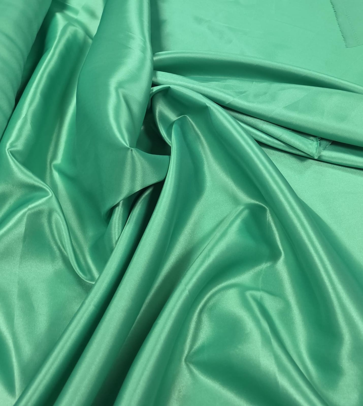Cetim Charmeusse Liso Verde Bandeira Claro