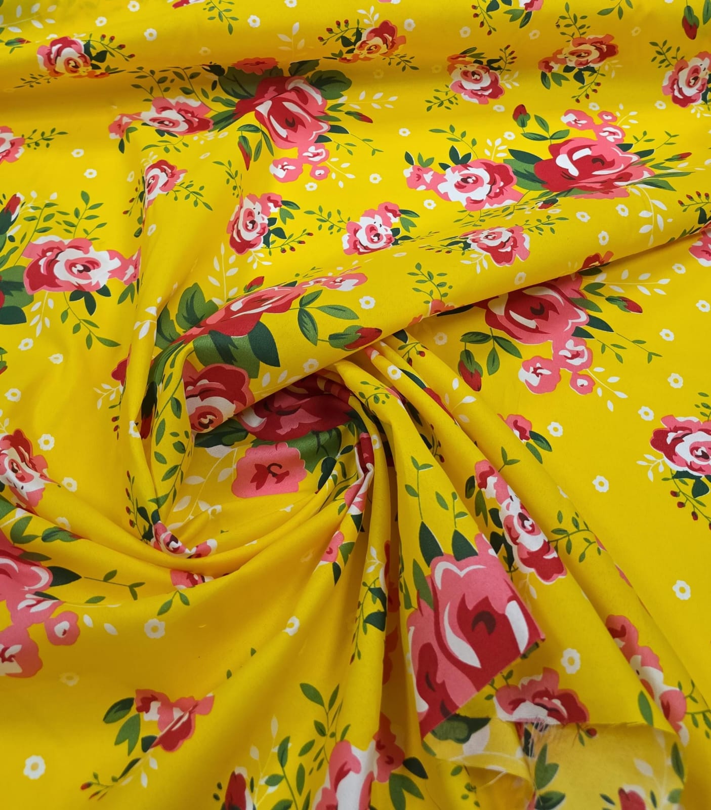 Chitão Estampado Fundo Amarelo 142B