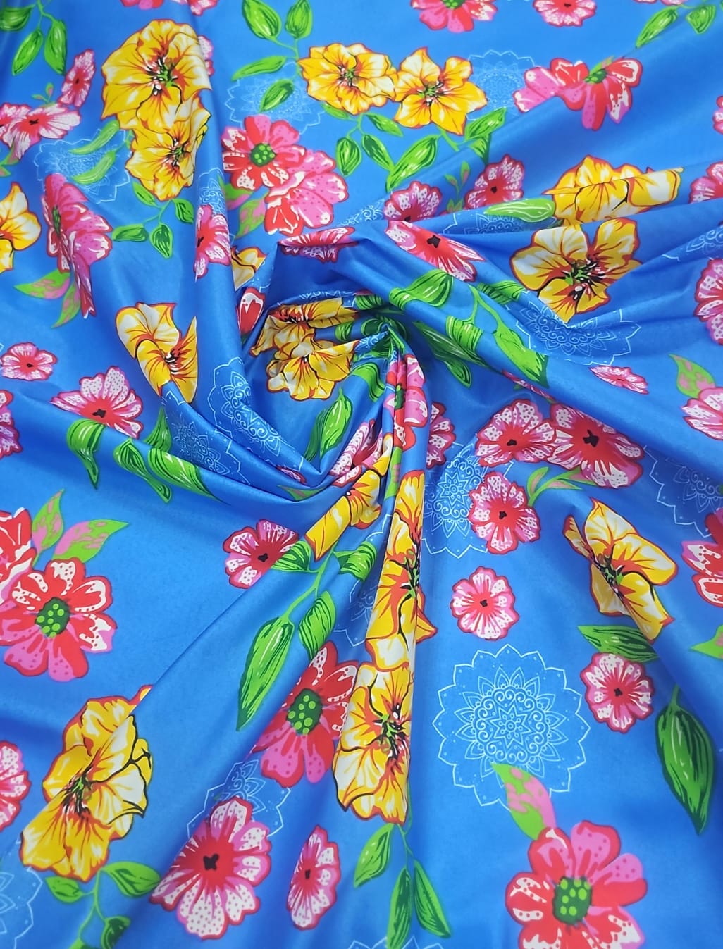 Chitão Estampado Fundo Azul com Mandalas 35C