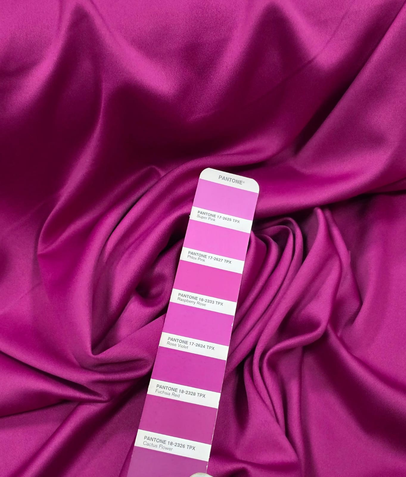 Crepe Amanda Liso Fúcsia Escuro