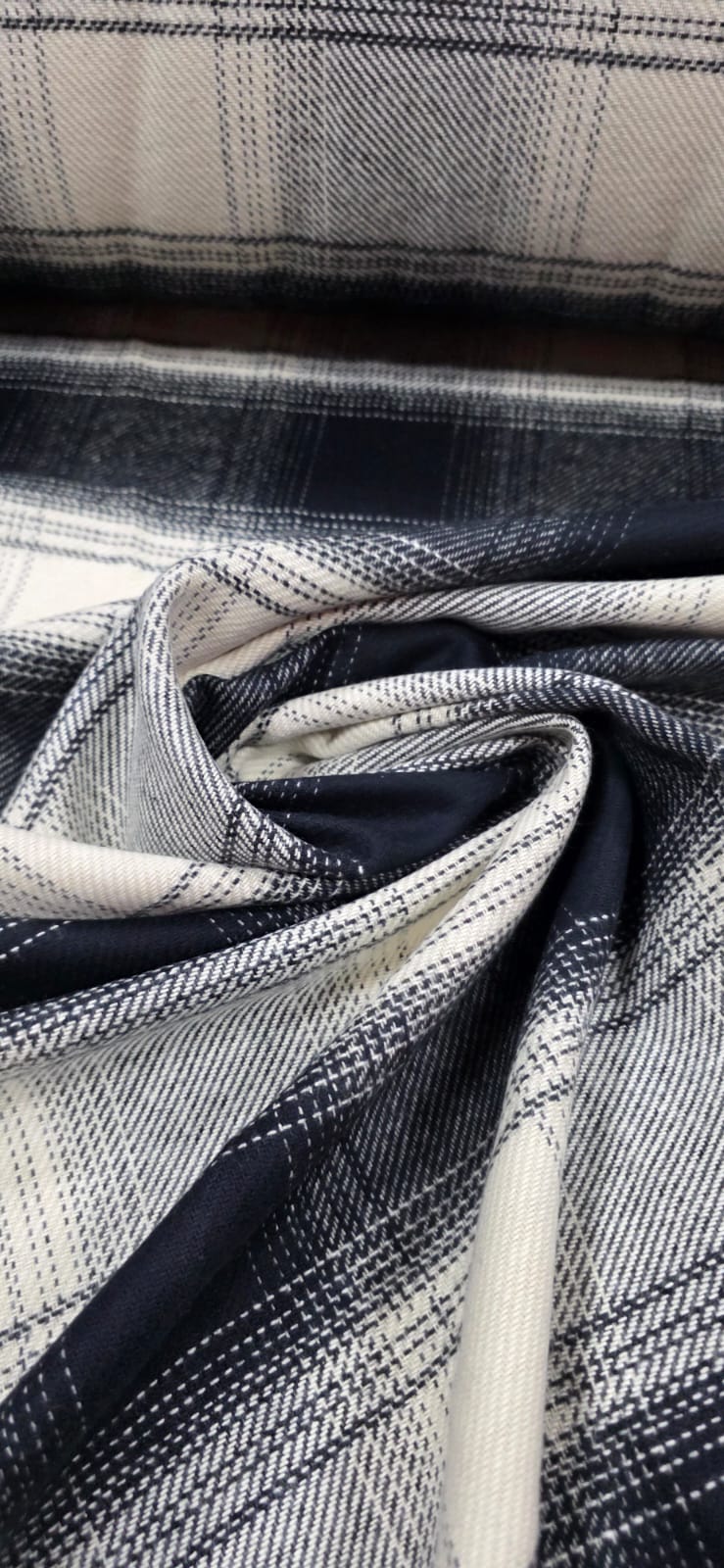 Flanela Sarjada Pesada Preto e Branco  Renaux 100% Algodão