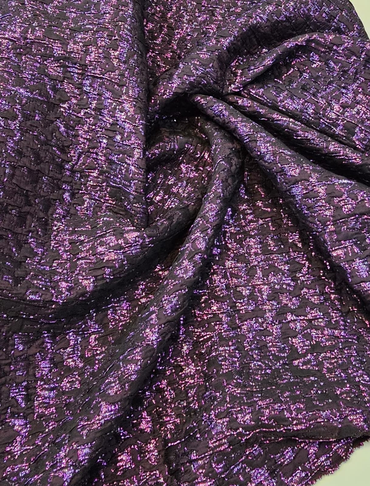 Jacquard Adamascado com Lurex Roxo