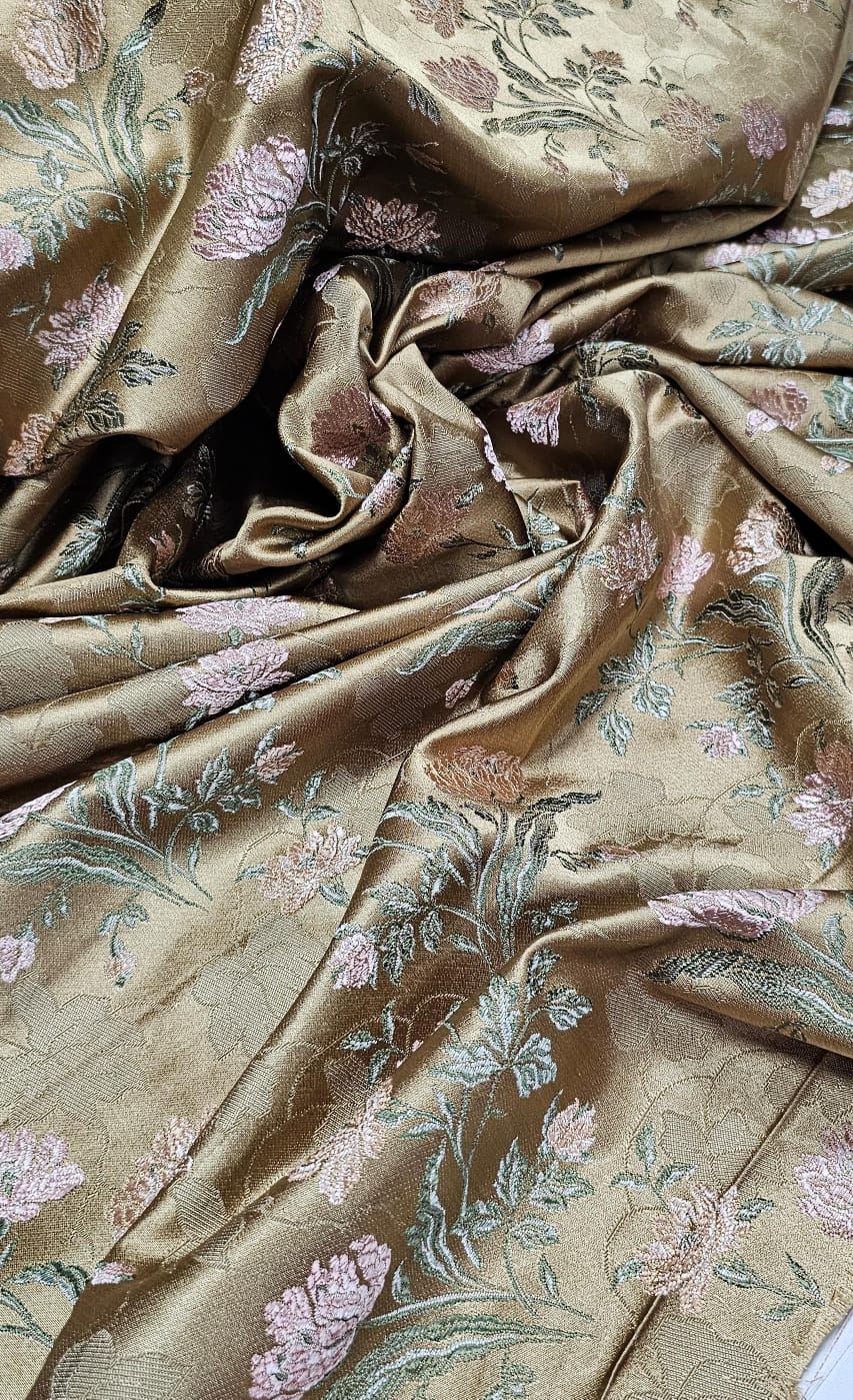 Jacquard Gobelem de Viscose Verde Oliva Floral