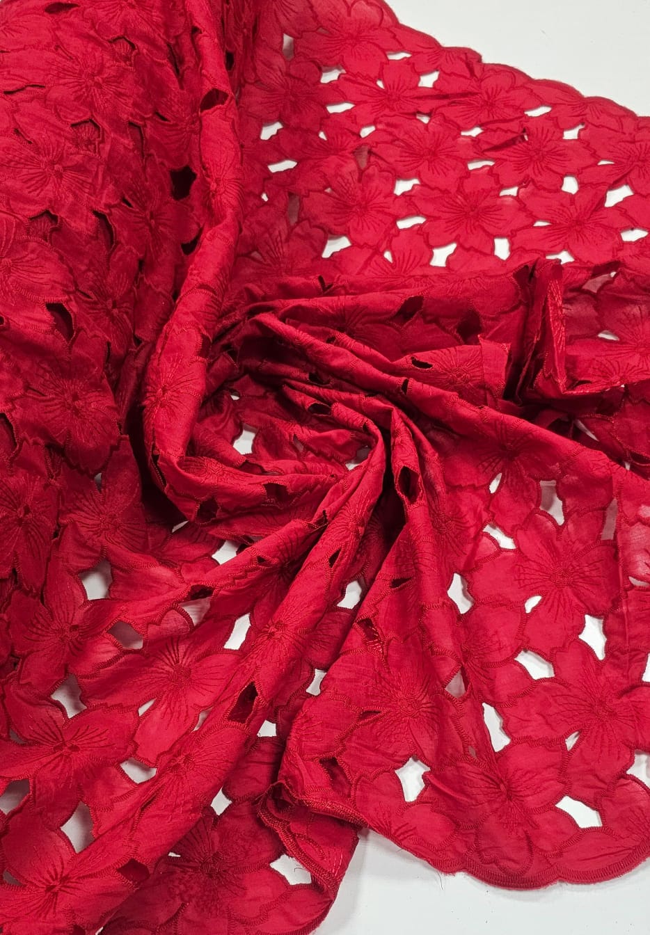 Layse Richelieu Vermelho Cereja  Flores I18   