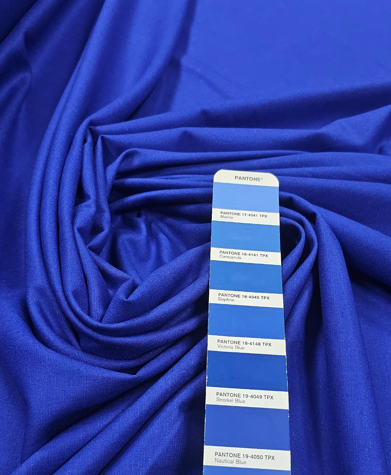 Linho com Viscose e Elastano Azul Royal 