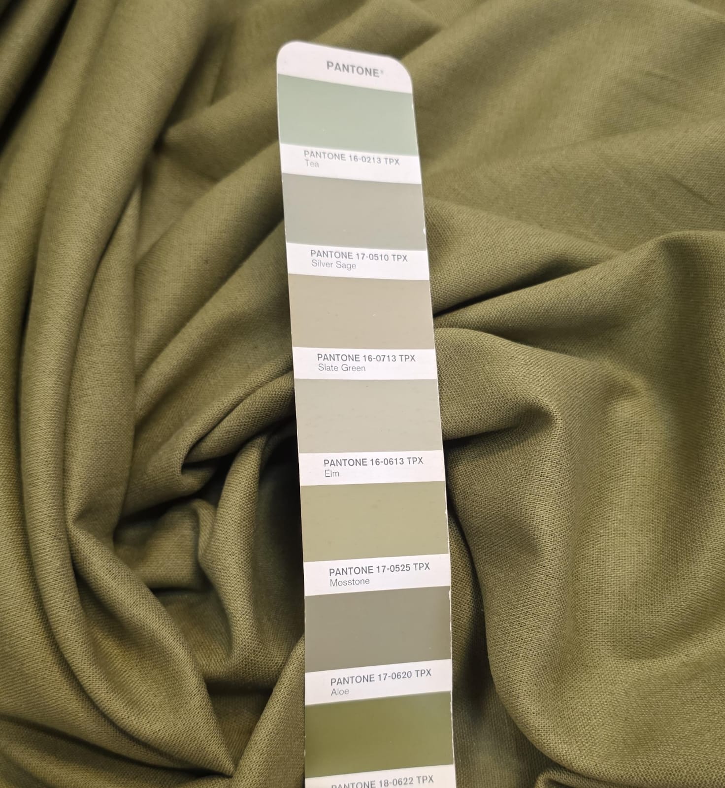 Linho com Viscose Verde Oliva