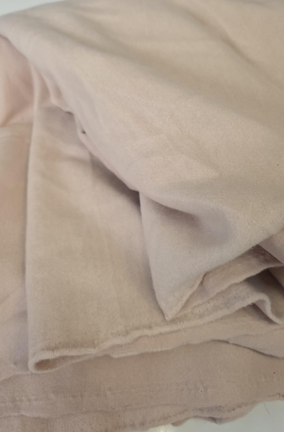 Moletom pesado premium creme dalila textil - Comprimento 3,50 m x Largura 1,80 m -