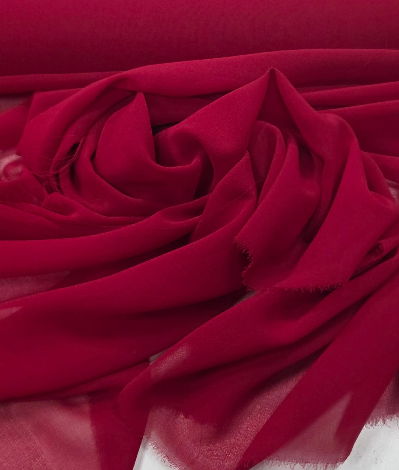 Mousseline Lisa Toque de Seda Vermelho Cereja