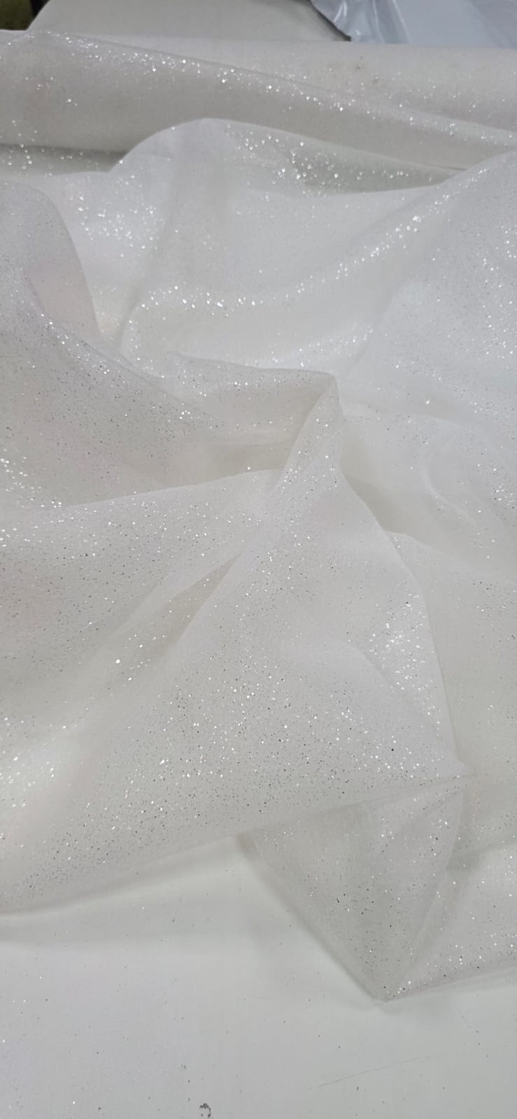 Organza com Glitter Branca COM SUJEIRA