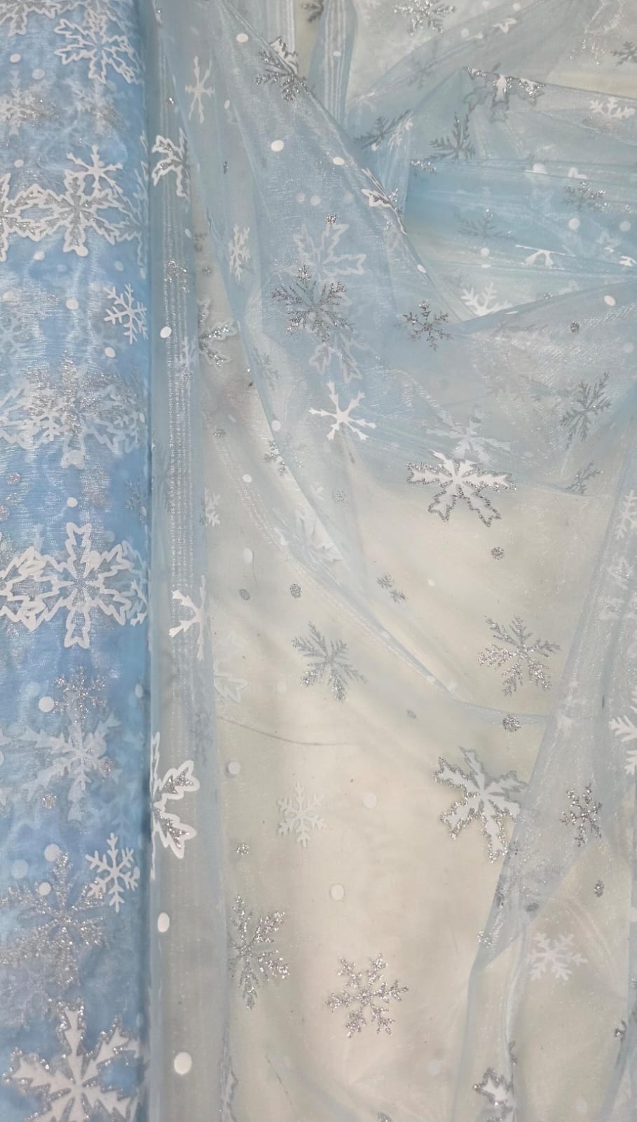 Organza Azul Serenity Frozen com Glitter 