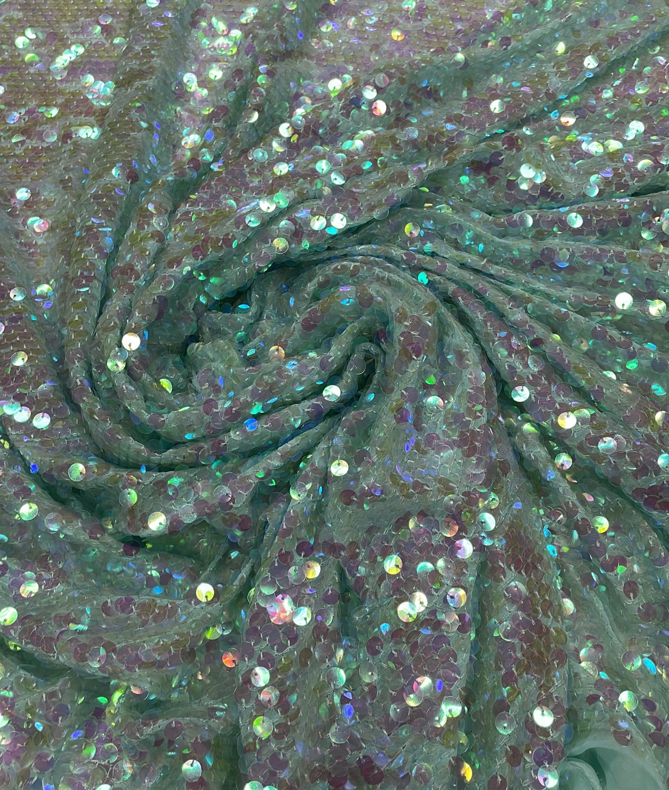 Mousseline Toque de Seda Tiffany com Paetê Holográfico