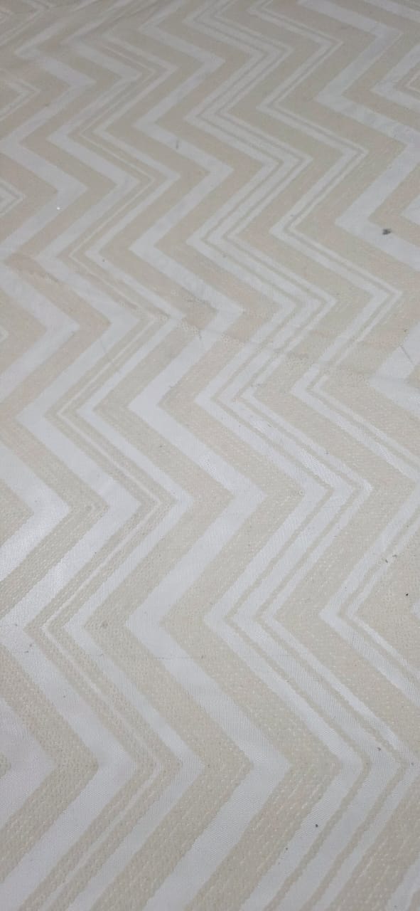 Paetê Bordado Estampado Zig Zag Areia
