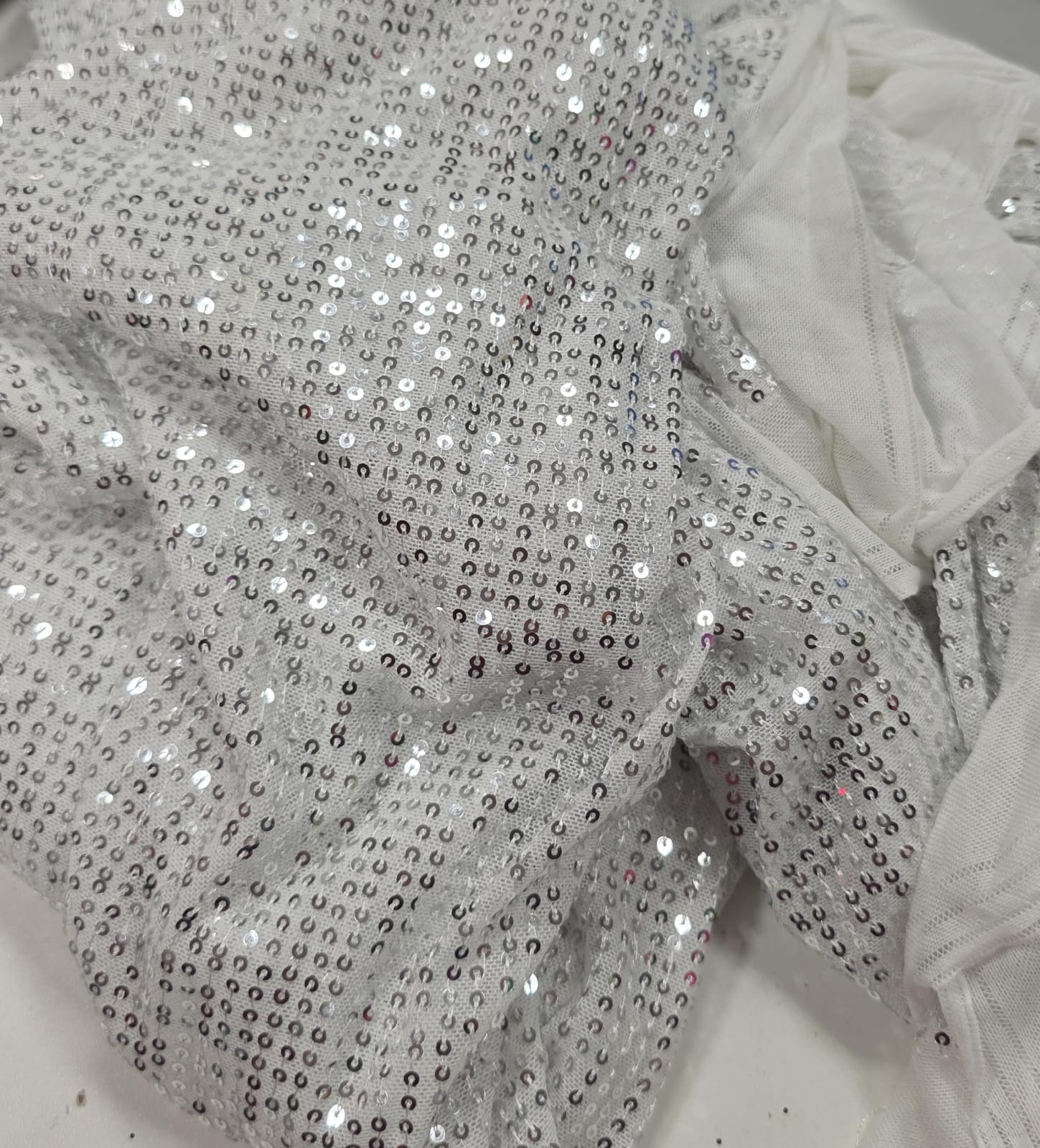 Paetê Bordado Glamour Prata - Comprimento 3 m x Largura 1,40 m