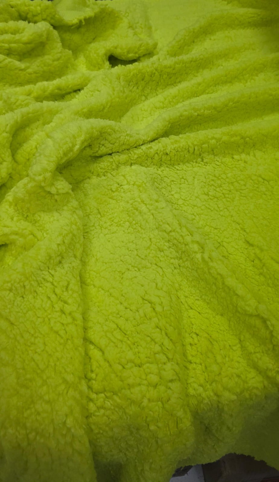 Pelúcia Lisa Lhama (Sherpa) Amarelo Cítrico