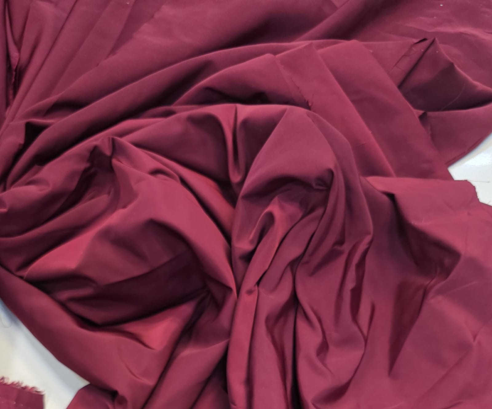 Nylon recycled memory Adar - Comprimento 4 m x Largura 1,48 m 
