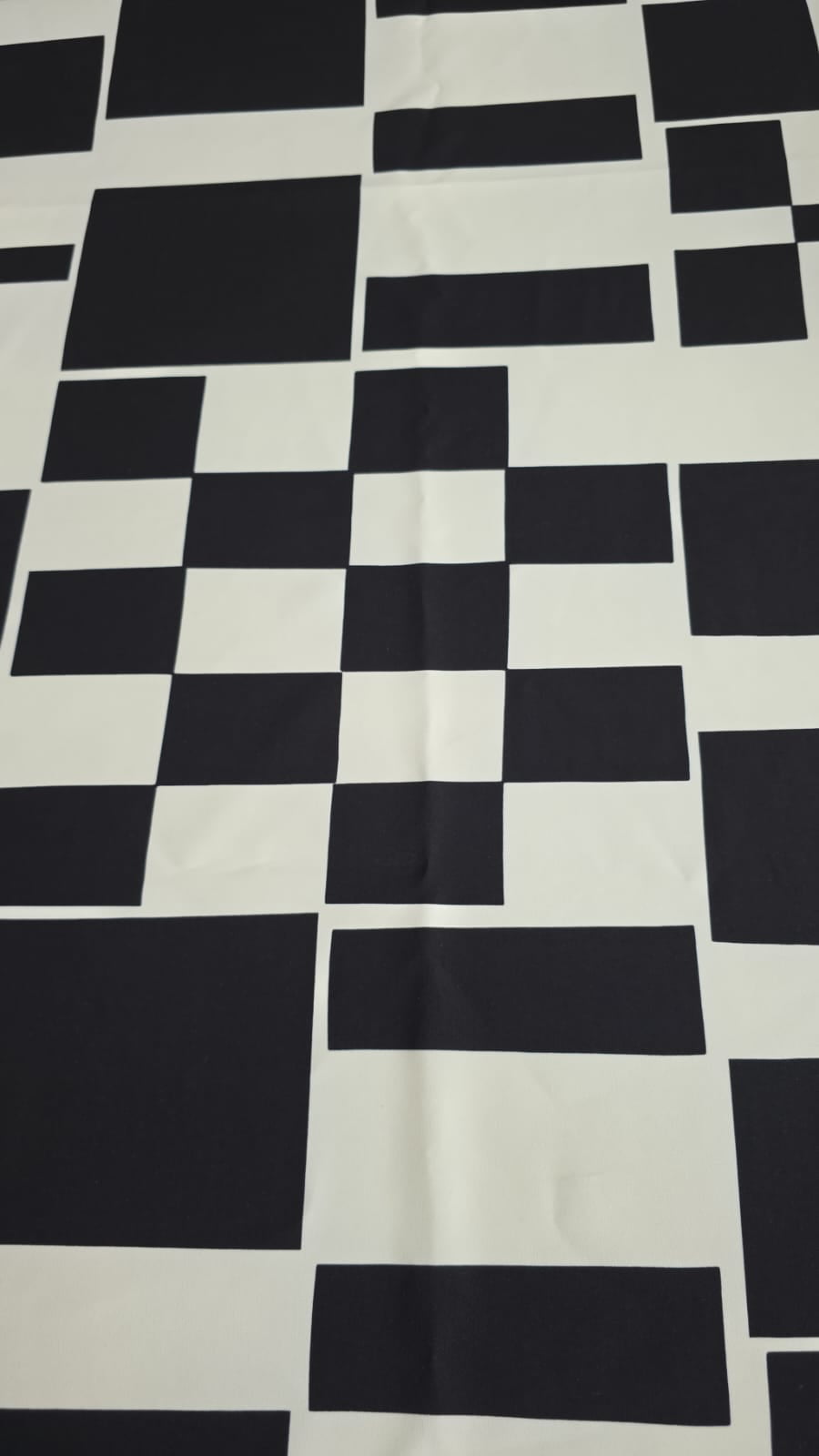 Alfaiataria new look abstrat - Comprimento 0,70 cm x Largura 1,40 m