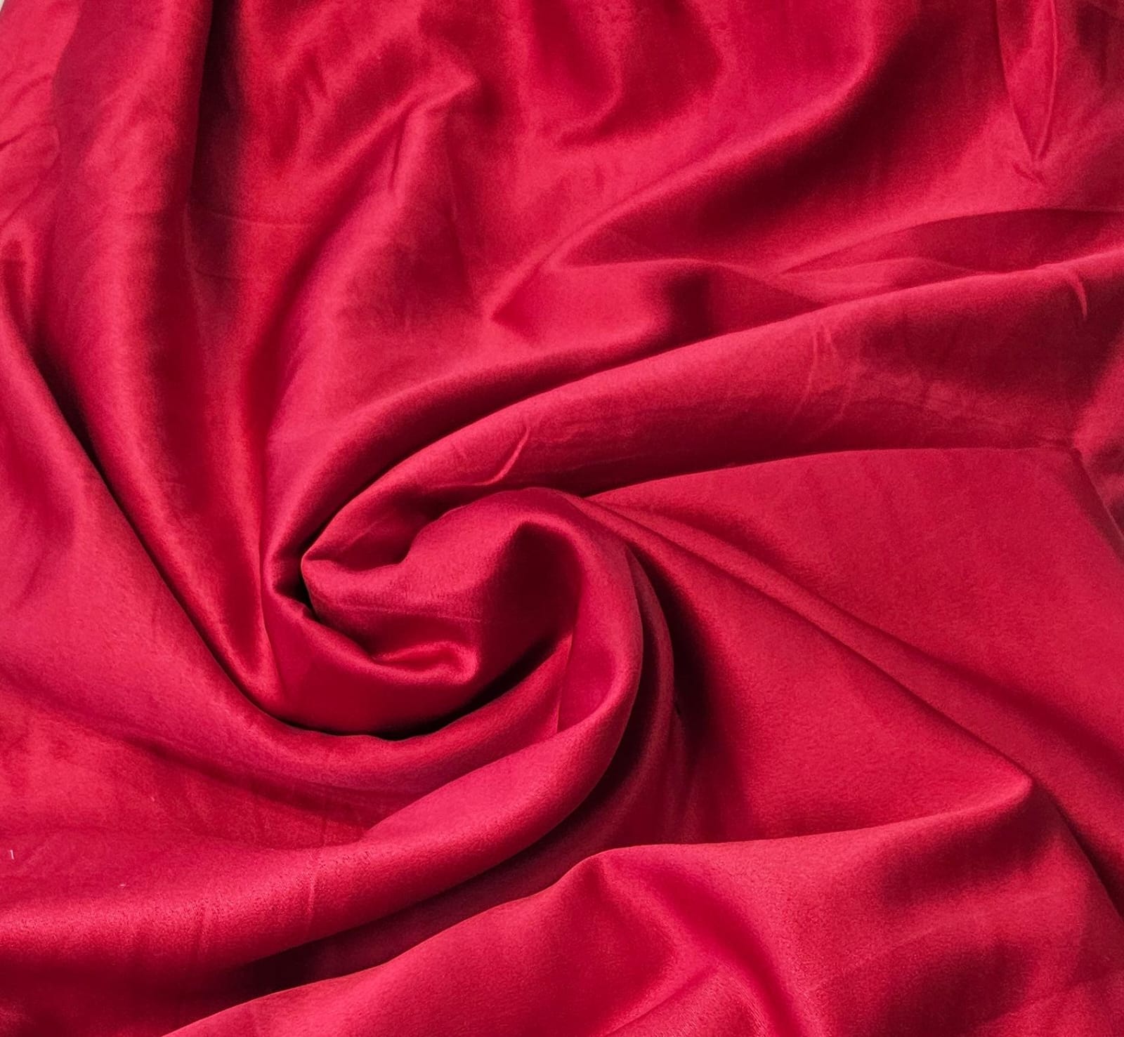 Amanda vermelho ferrari - Largura 1,50 m x Comprimento 3 m 