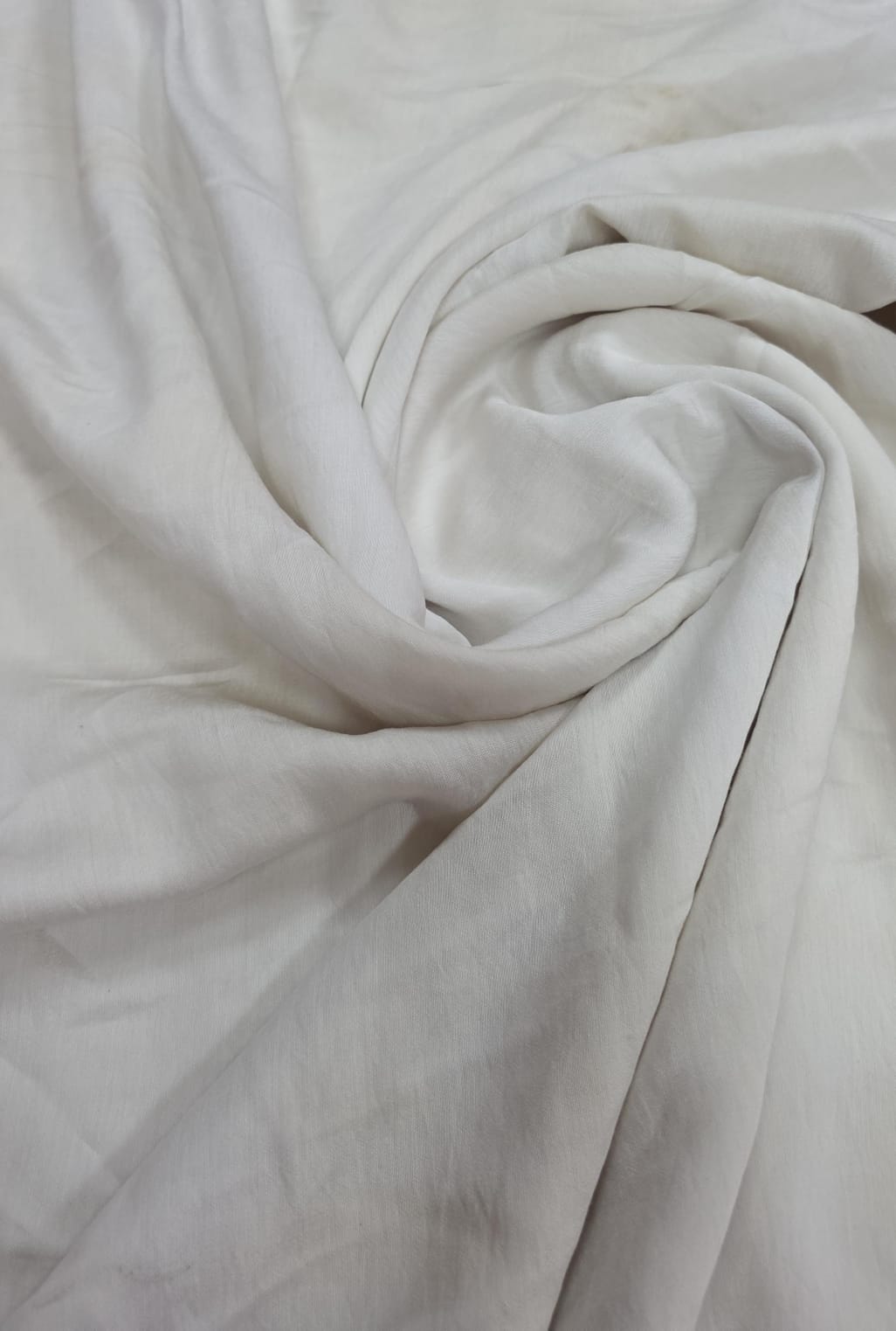 Cambraia de viscose natural com sujeira - Comprimento 3,50 m x Largura 1,50 m