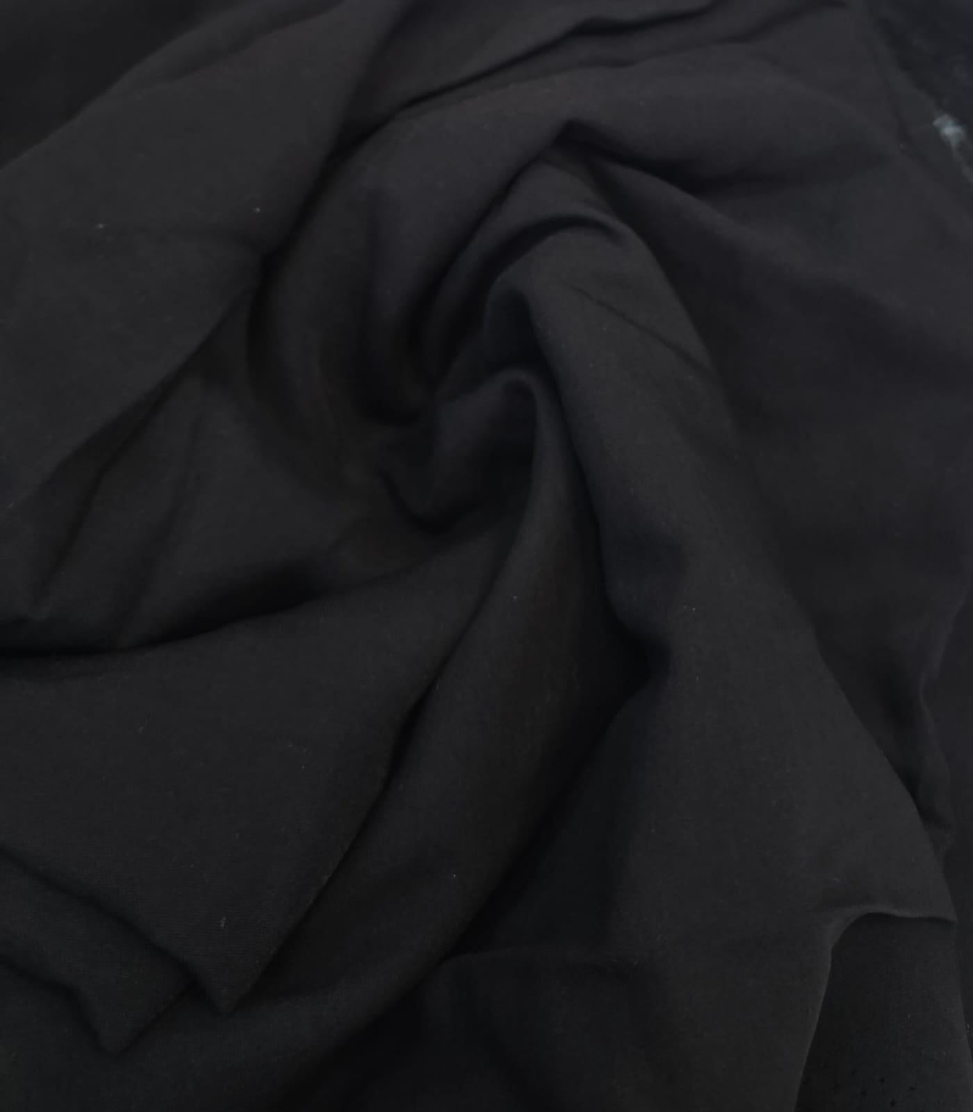 Crepe sarjado preto -    - Comprimento 1,50 x Largura 1,50 m