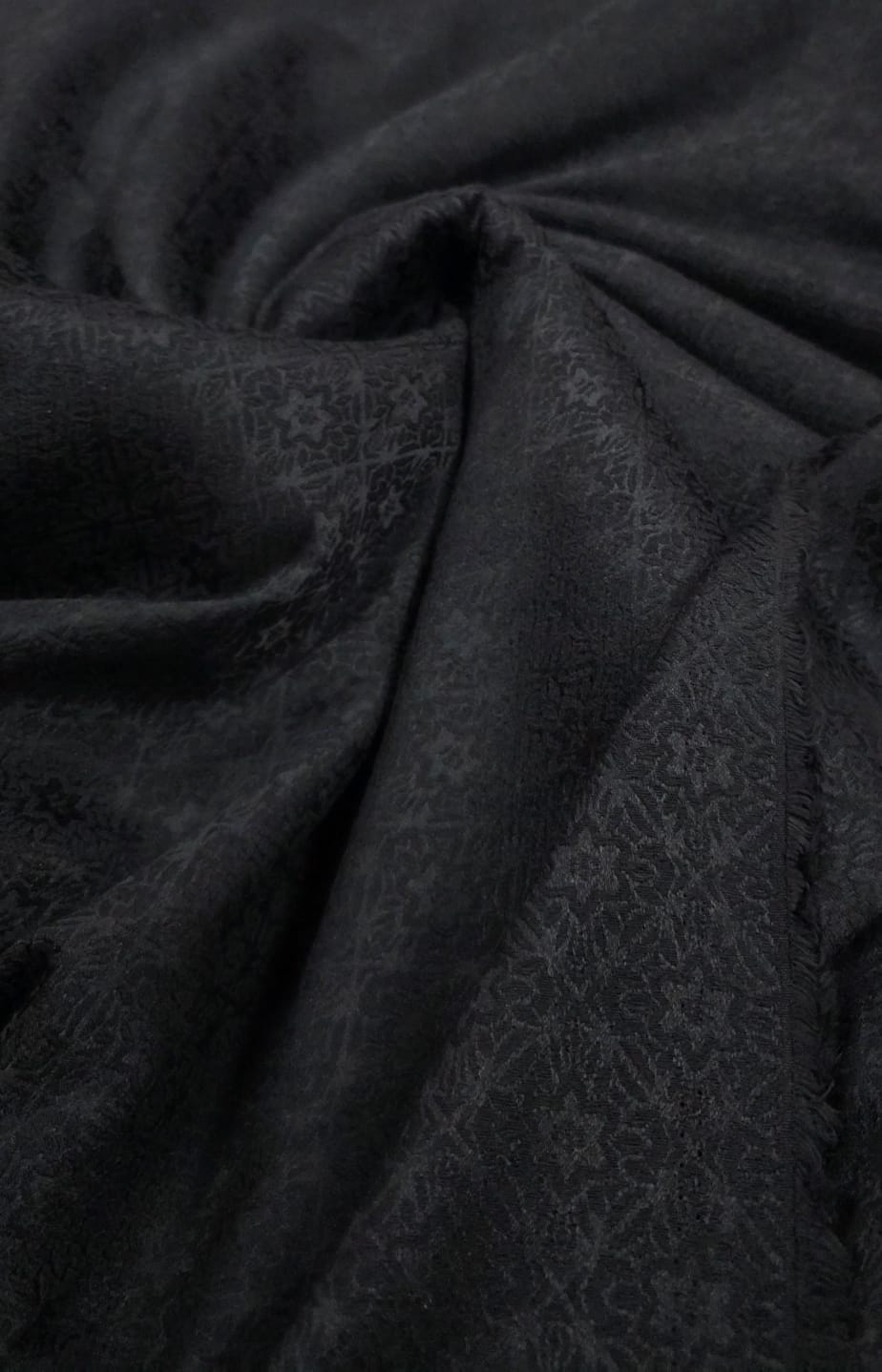 Jacquard Persa Focus preto - Comprimento 3,40 m x largura 1,50 m