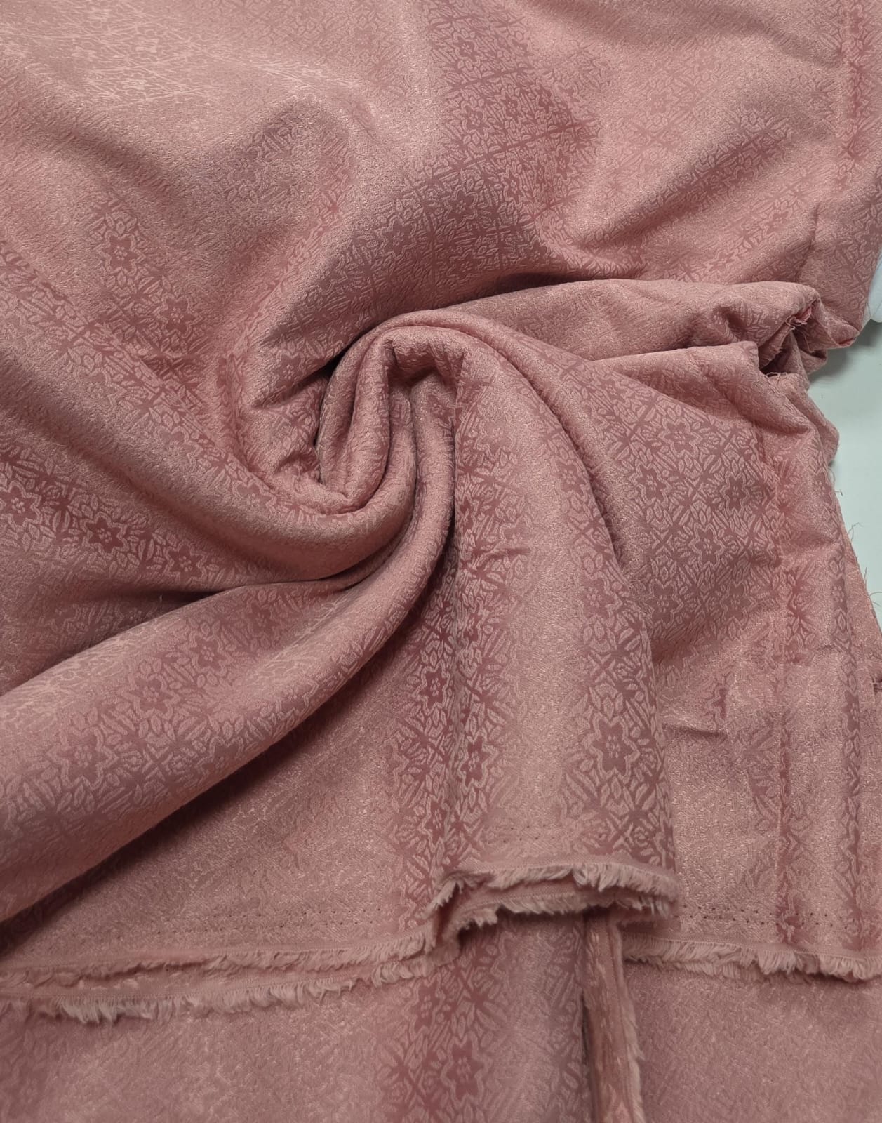 Jacquard persa rosê- Comprimento 2 m x largura 1,50 m 