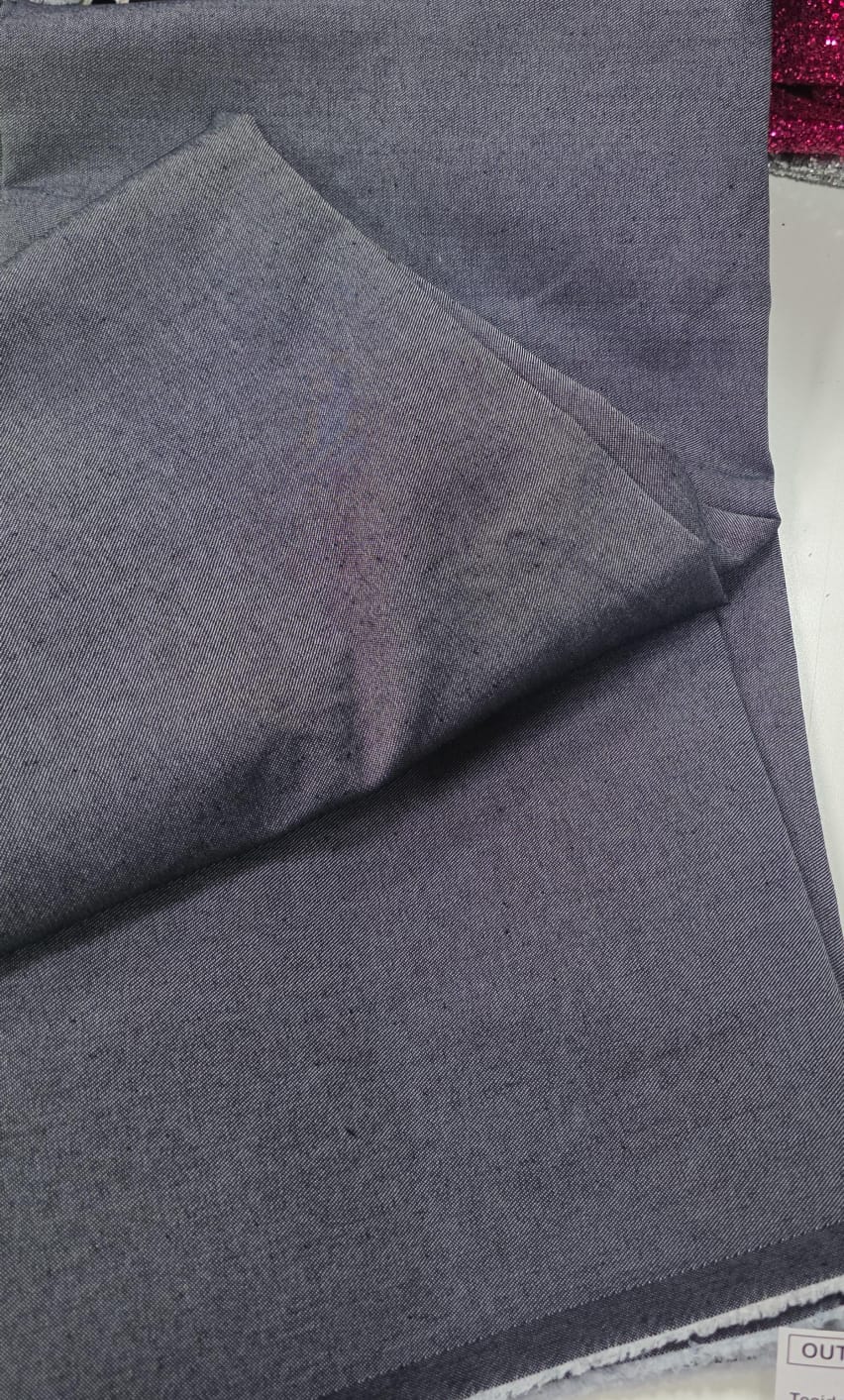 Jeans stonado lucy dark - Comprimento 1,40 m x Largura 1,50 m 