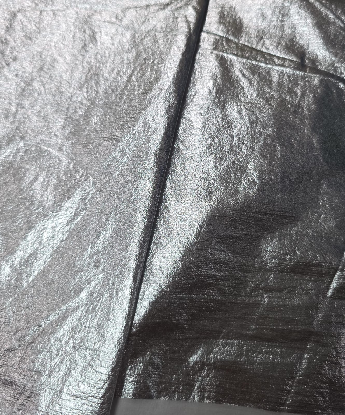 Laminado papel de cigarro prata - Comprimento 0,60 cm  x Largura 1,40 m